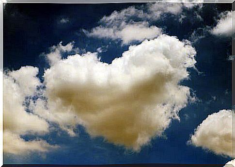 Heart shaped cloud